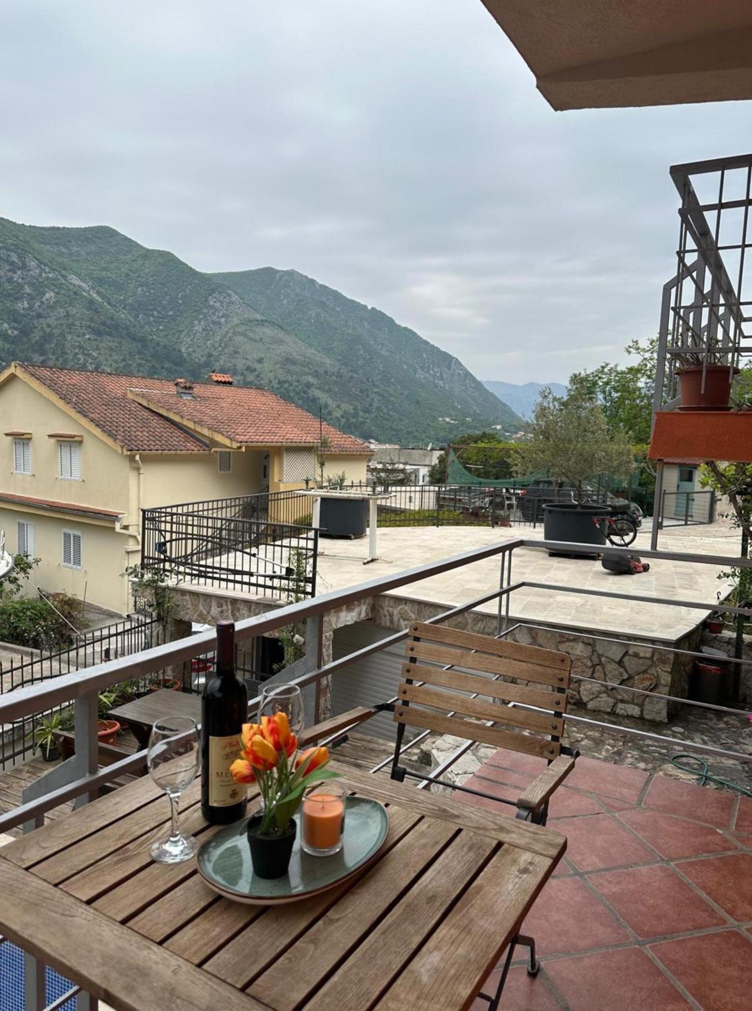 Themis Apart Hotel Kotor Luaran gambar