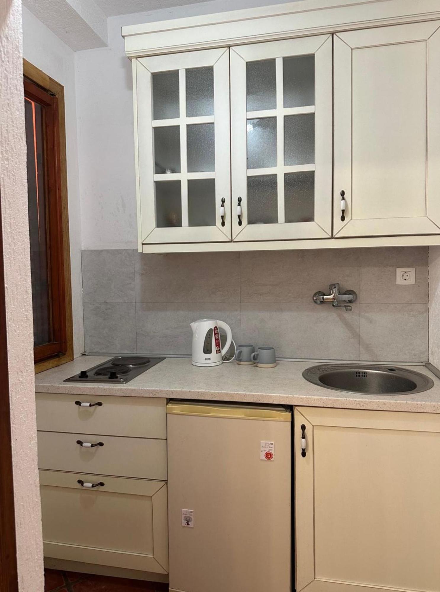Themis Apart Hotel Kotor Luaran gambar